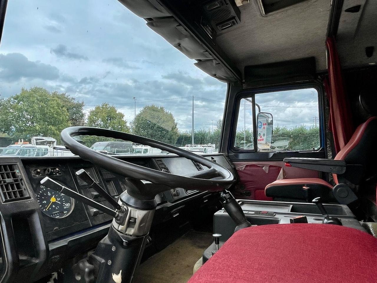 IVECO 190-38 RIBALTABILE TRILATERALE