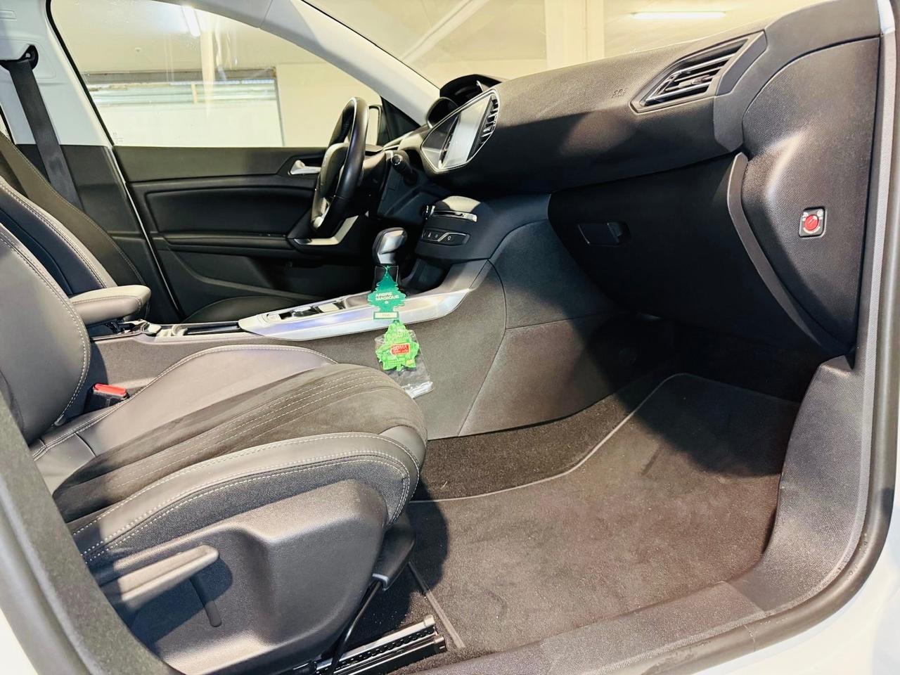 Peugeot 308*1.6 HDI*120CV*AUTOMATICA*TETTO*15 MILA KM*