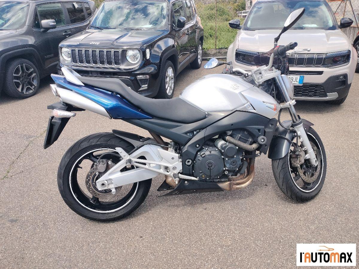 Suzuki GSR 600