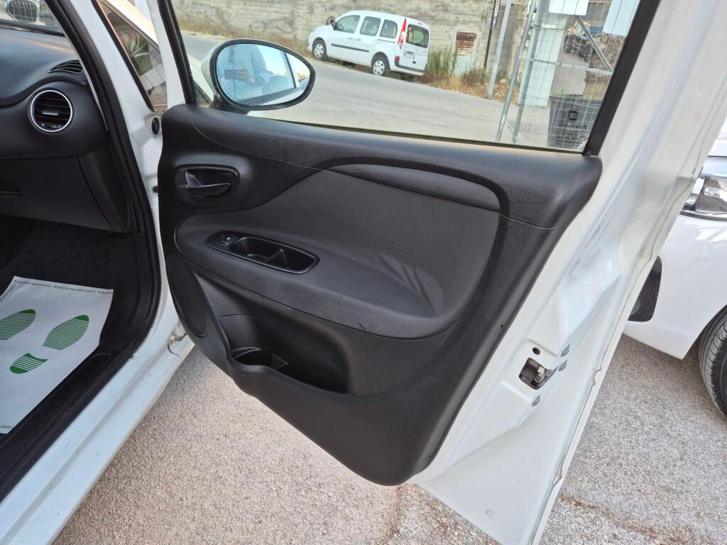 Fiat Punto 1.2 BENZ 8V 5porte 75.000KM