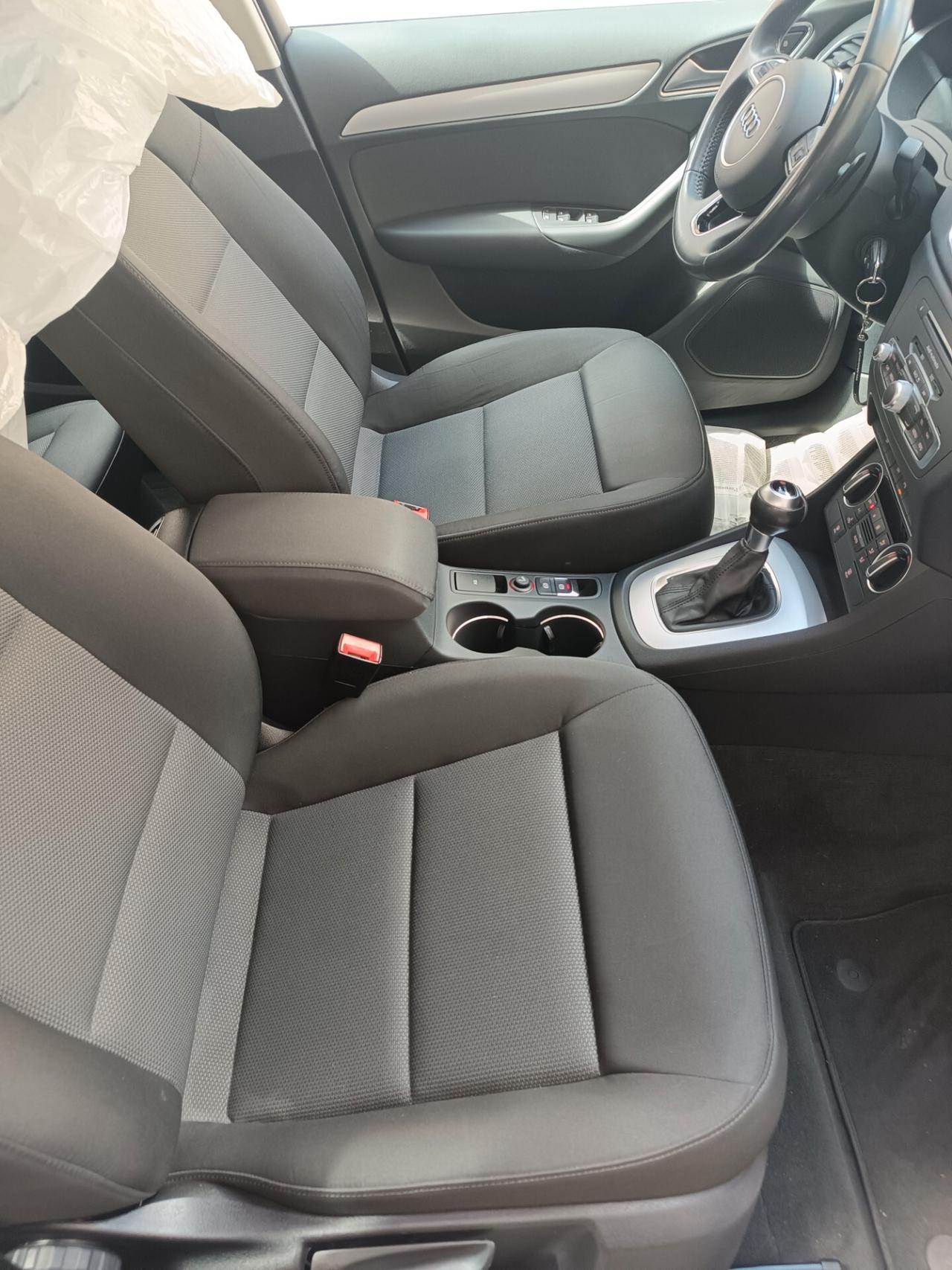 Audi Q3 2.0 TDI 150 CV S tronic Sport