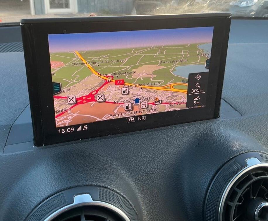 Audi Q2 30 TDI S tronic line Edition