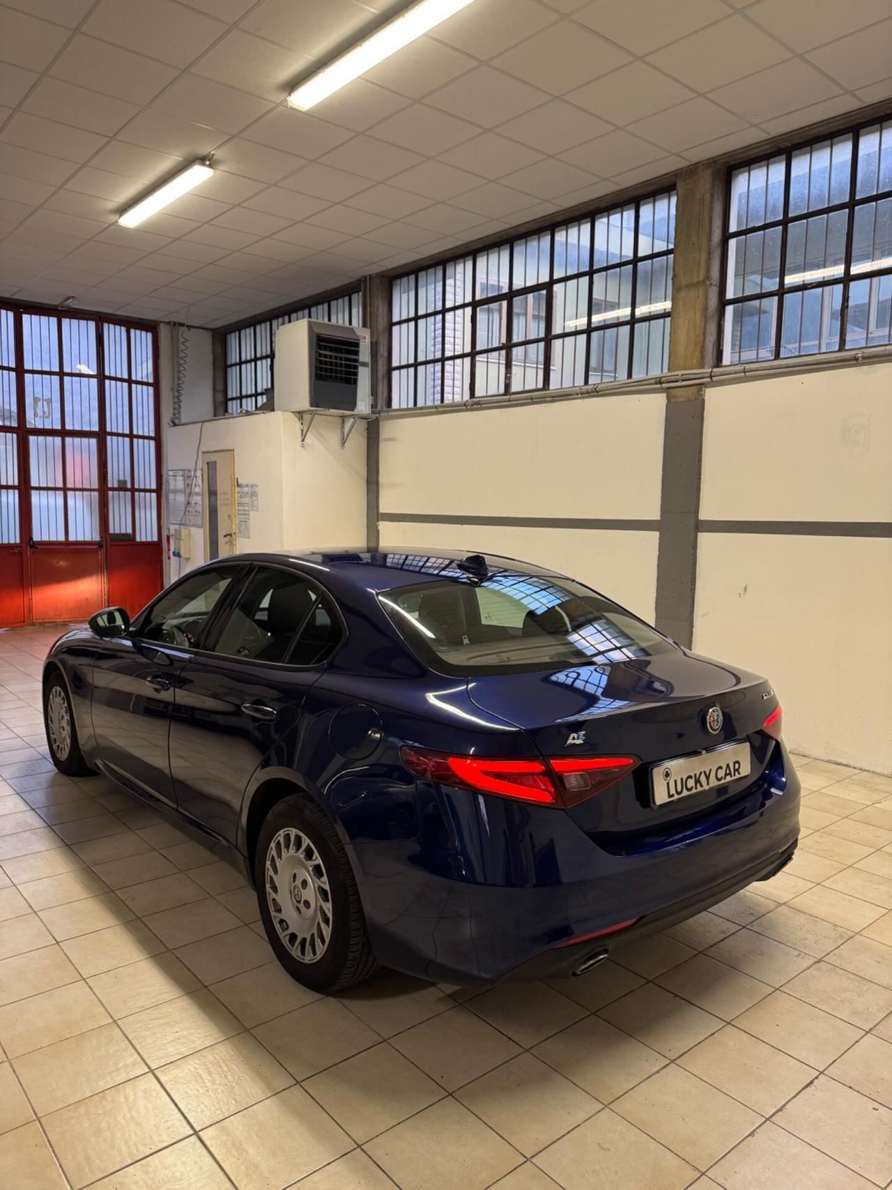 Alfa Romeo Giulia 2.2 Turbodiesel 180 CV Business Sport