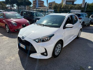 Toyota Yaris 1.5h All. Active **PRONTA CONSEGNA**