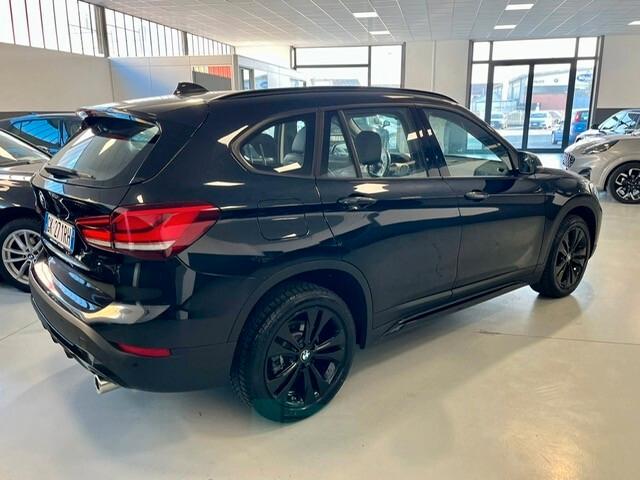 Bmw X1 sDrive18d Sport PACCHETTO LUCI INTERNO AUTOMATICO