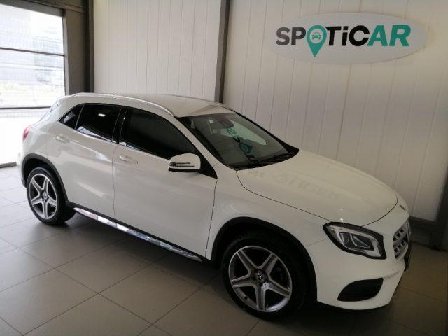 MERCEDES-BENZ GLA 200 d Automatic Premium