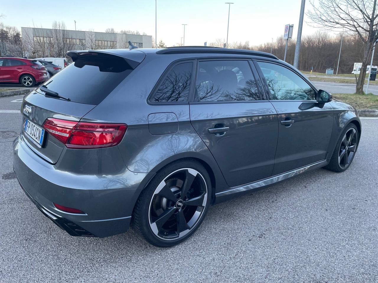 Audi A3 RS 3 SPB 2.5 TFSI quattro*Automatik*Pelle*Retrocamera*