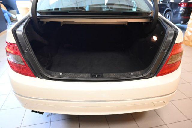 MERCEDES-BENZ C 200 CDI BLUEFF. SPORT 136CV AUTO NAVI CRUISE 17"FULL!!