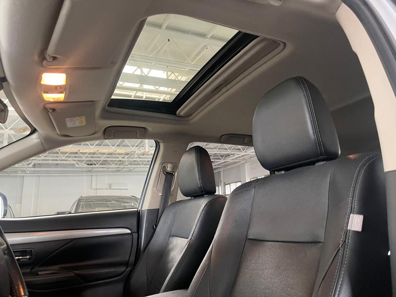 Mitsubishi Outlander 2.0 MIVEC 4WD PHEV Instyle Diamond