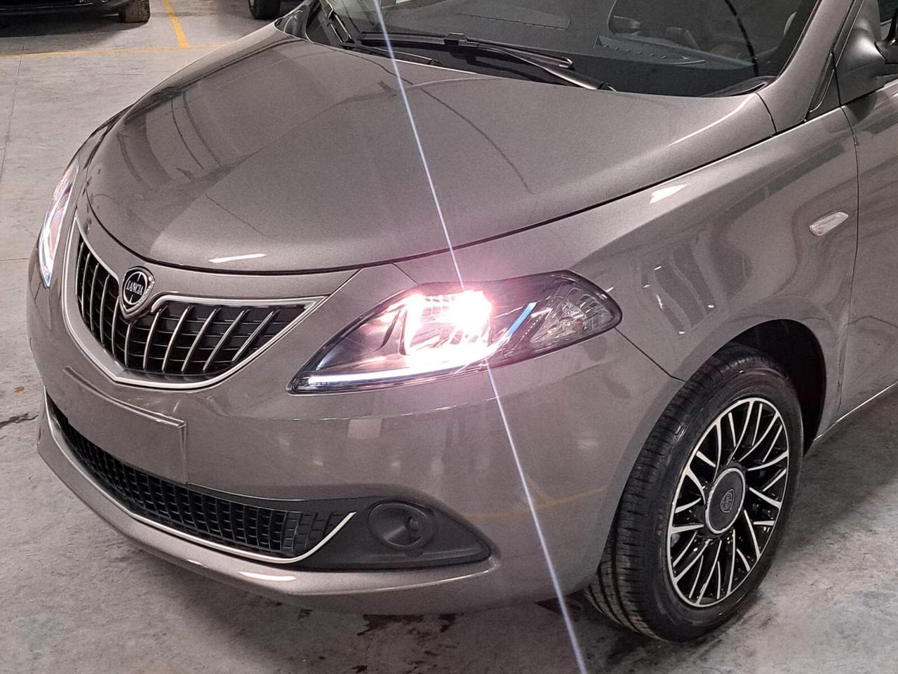 Lancia Ypsilon 1.0 FireFly Hybrid Platino MY'24 Km. 0 (GT648KA)