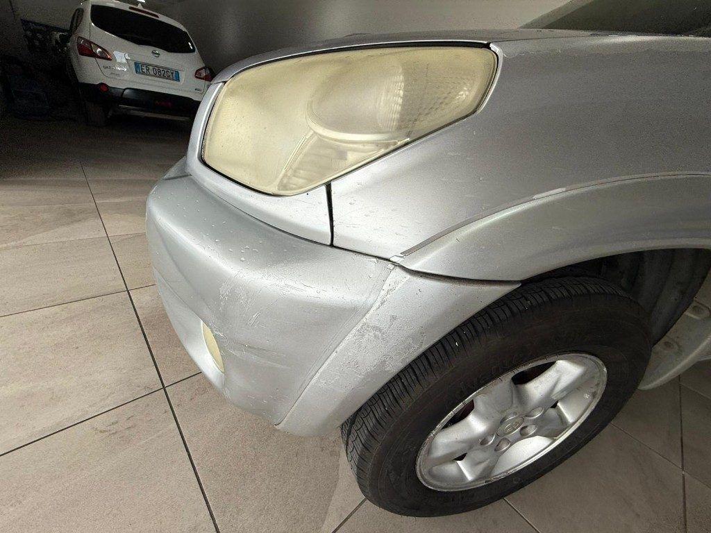 Toyota RAV 4 RAV4 2.0 Tdi D-4D cat 5 porte PROBLEMA POMPA GASOL