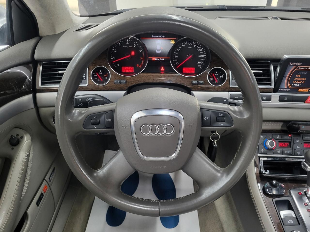 Audi A8 6.0 W12 quattro tiptronic