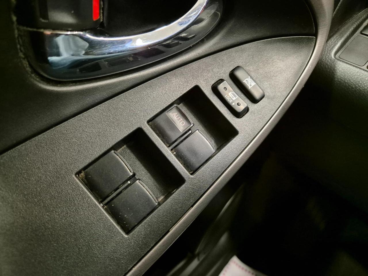 Toyota RAV4 5 Porte RAV4 2.2 d-4d Luxury 4WD 177cv - Clima Auto - Keyless