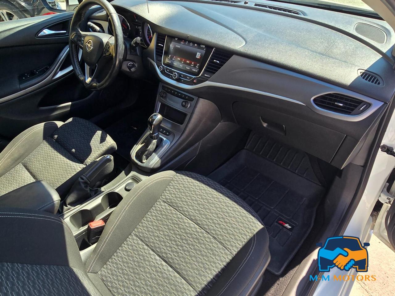 Opel Astra Sports Tourer 1.6 cdti Business 136cv auto my18.5