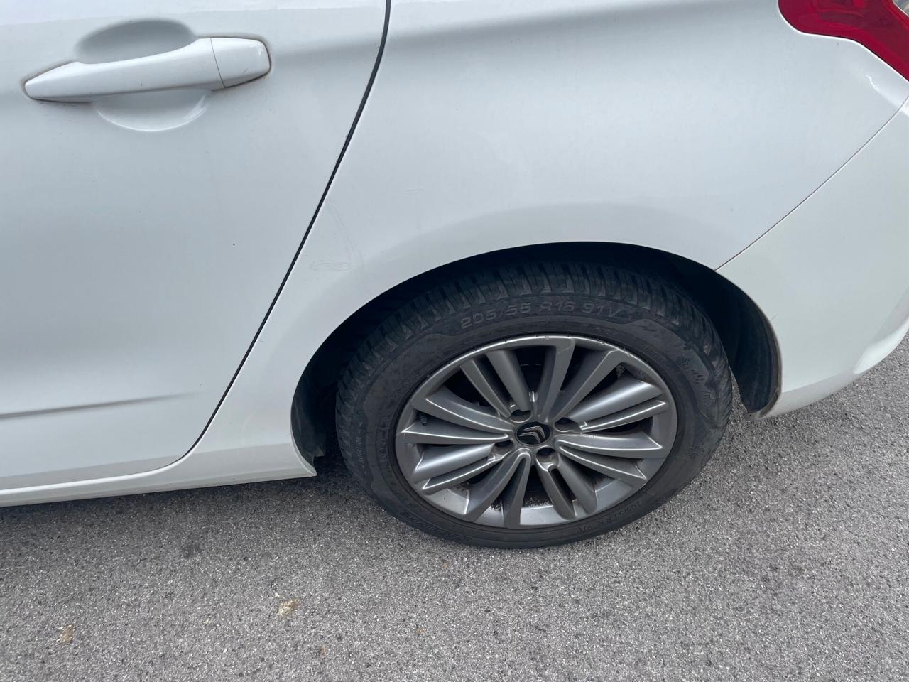 Citroen C4 1.6 VTi 120 Exclusive