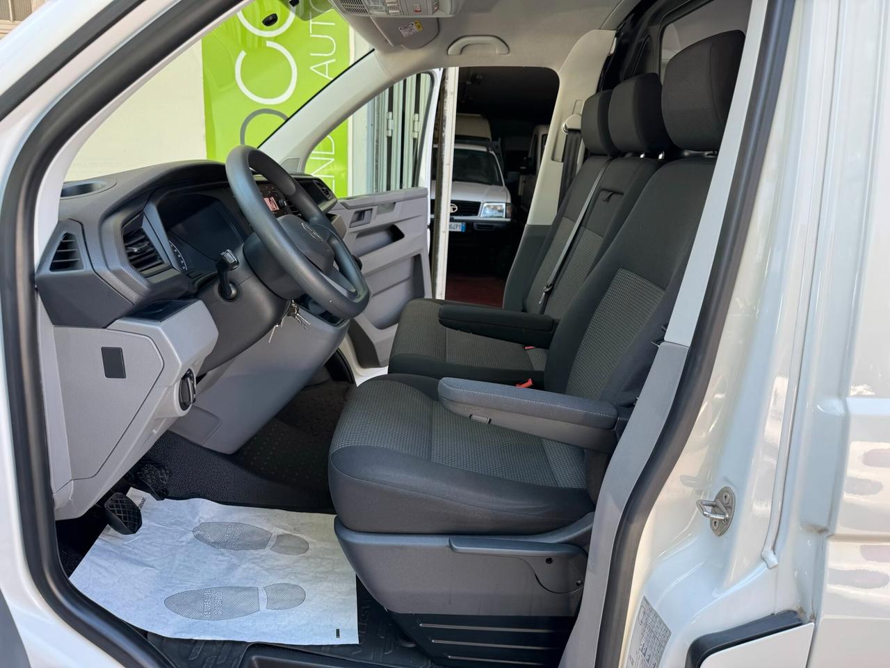 Volkswagen T6.1 Transporter 2.0 TDI UNIPROP GAR24M