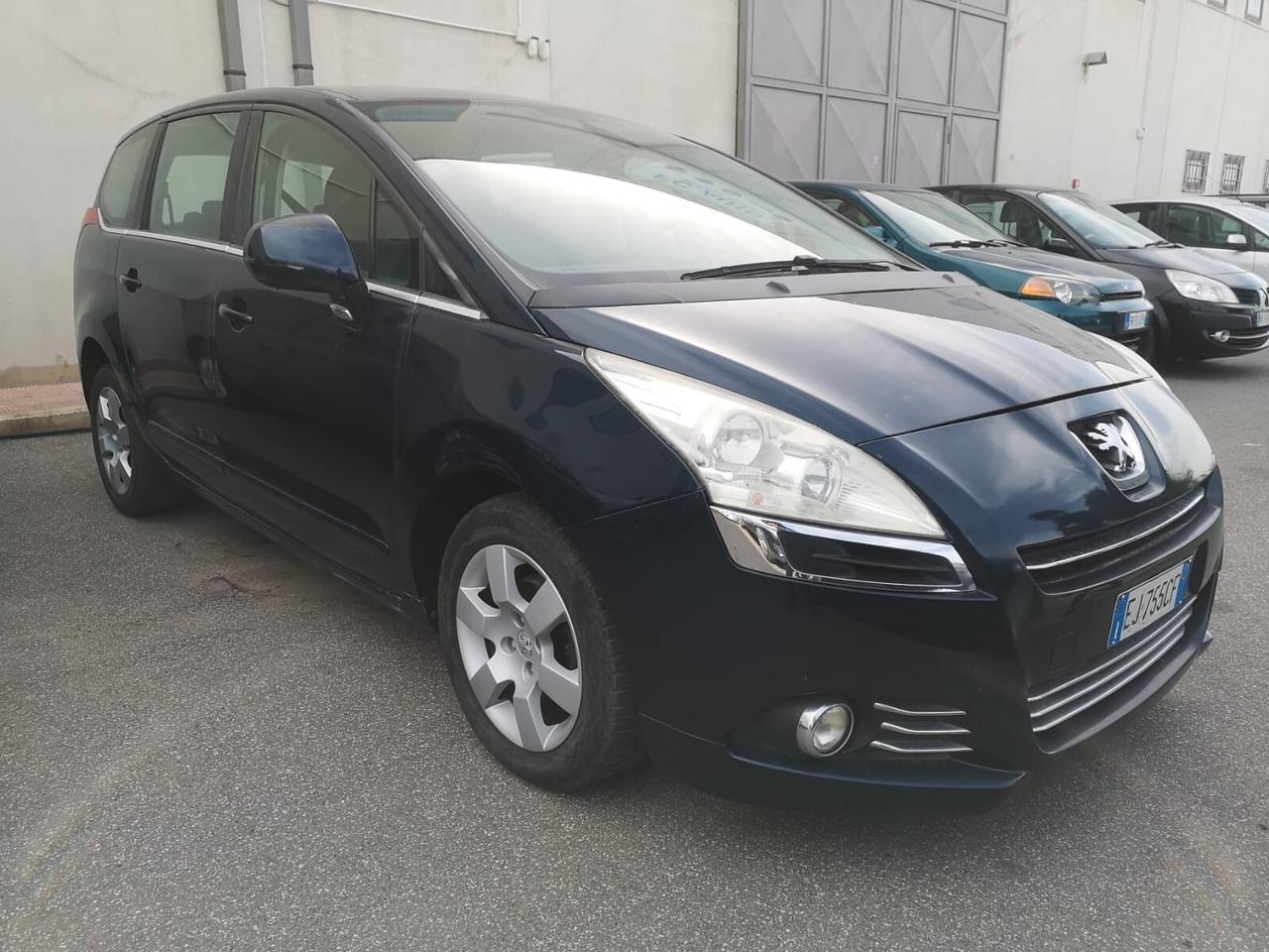 Peugeot 5008 2.0 HDi 150CV Tecno