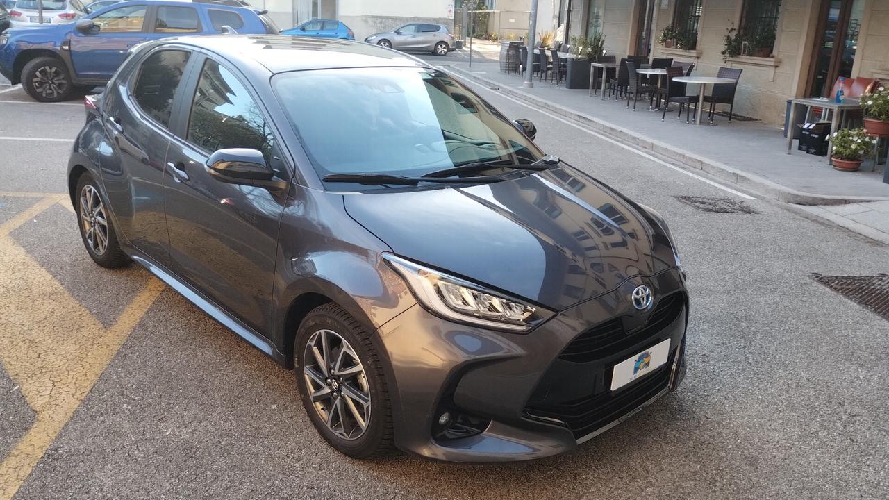 Toyota Yaris 1.5 Hybrid 5 porte Lounge