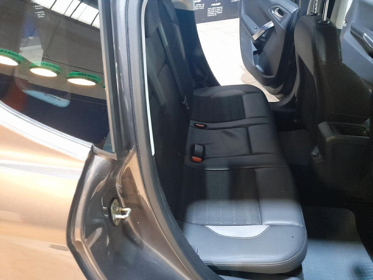 Peugeot 2008 1.6 e-HDi 92 CV Stop&Start Allure