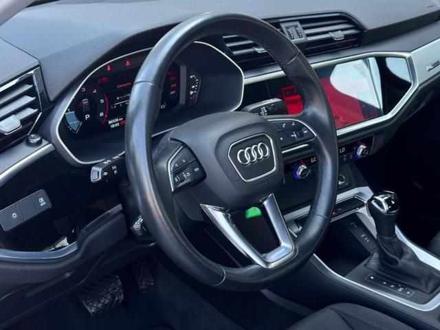 AUDI Q3 35 TDI S tronic Business