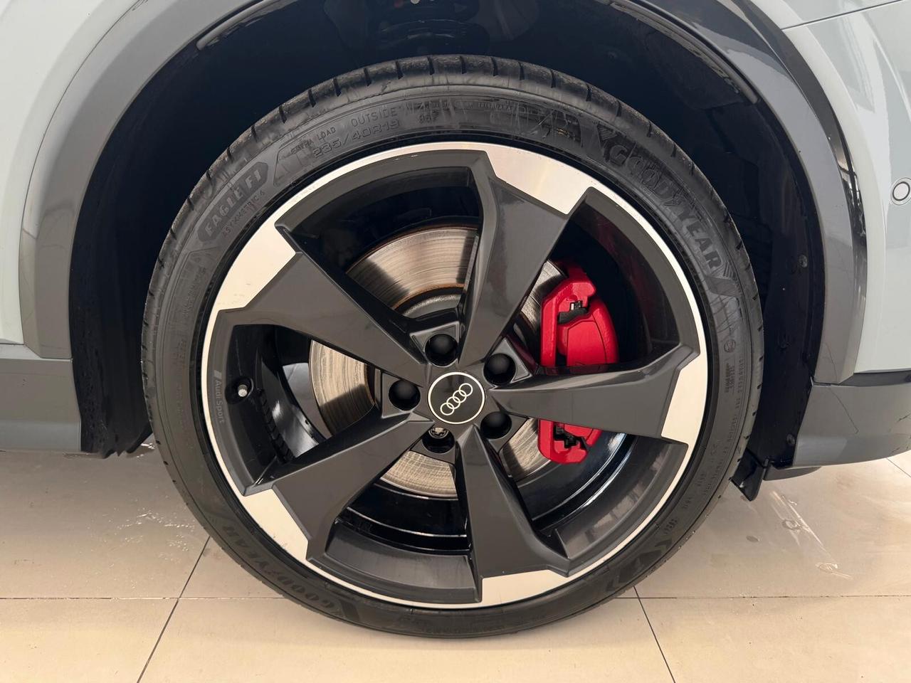 Audi Q2 SQ2 TFSI quattro S tronic