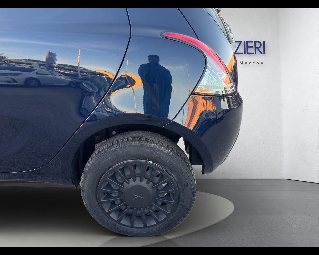 LANCIA Ypsilon My21 0.9 Twinair 70cvMetano Silver