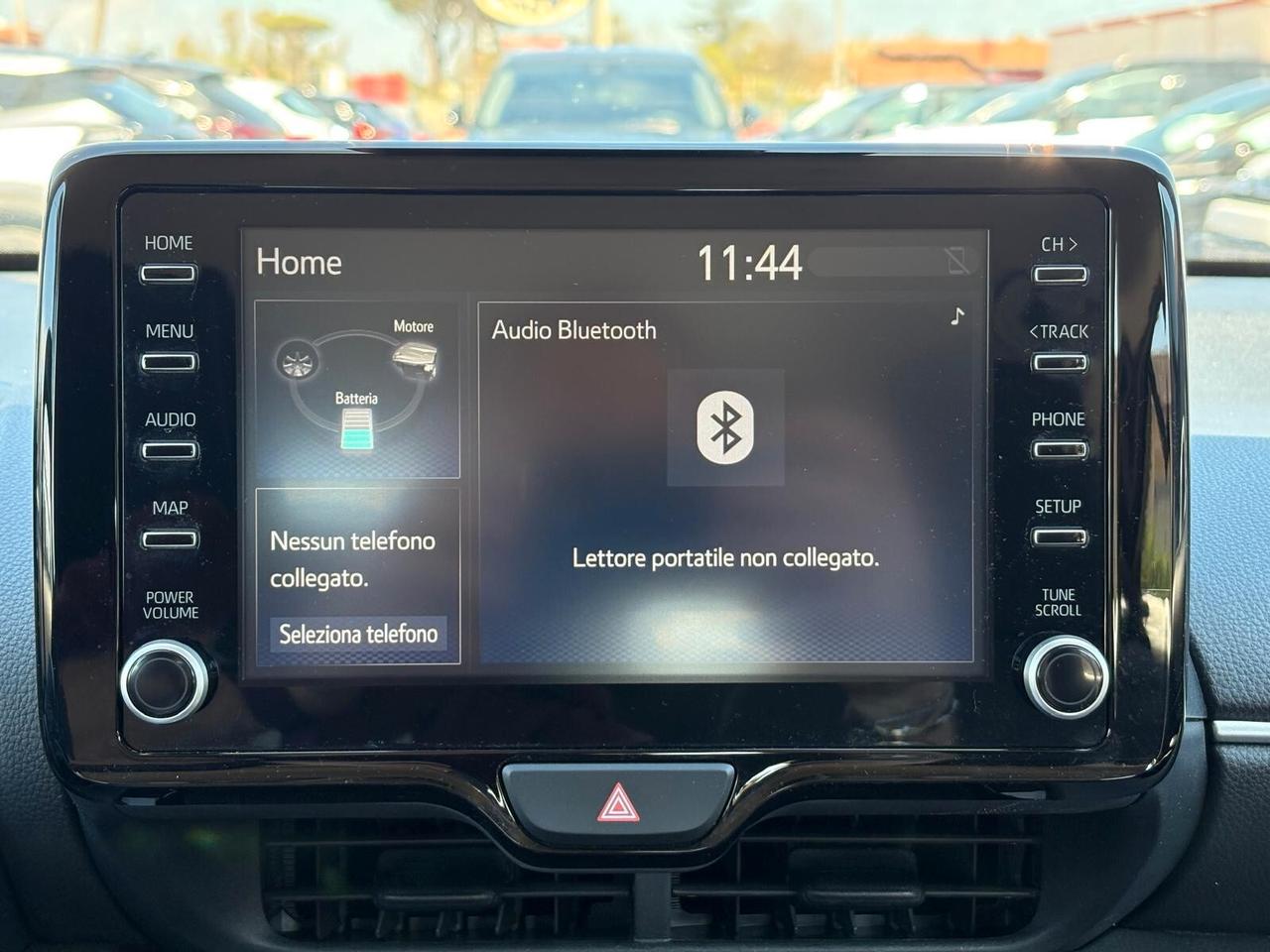 Toyota Yaris Cross 1.5 Hybrid 5p. E-CVT AWD-i Business