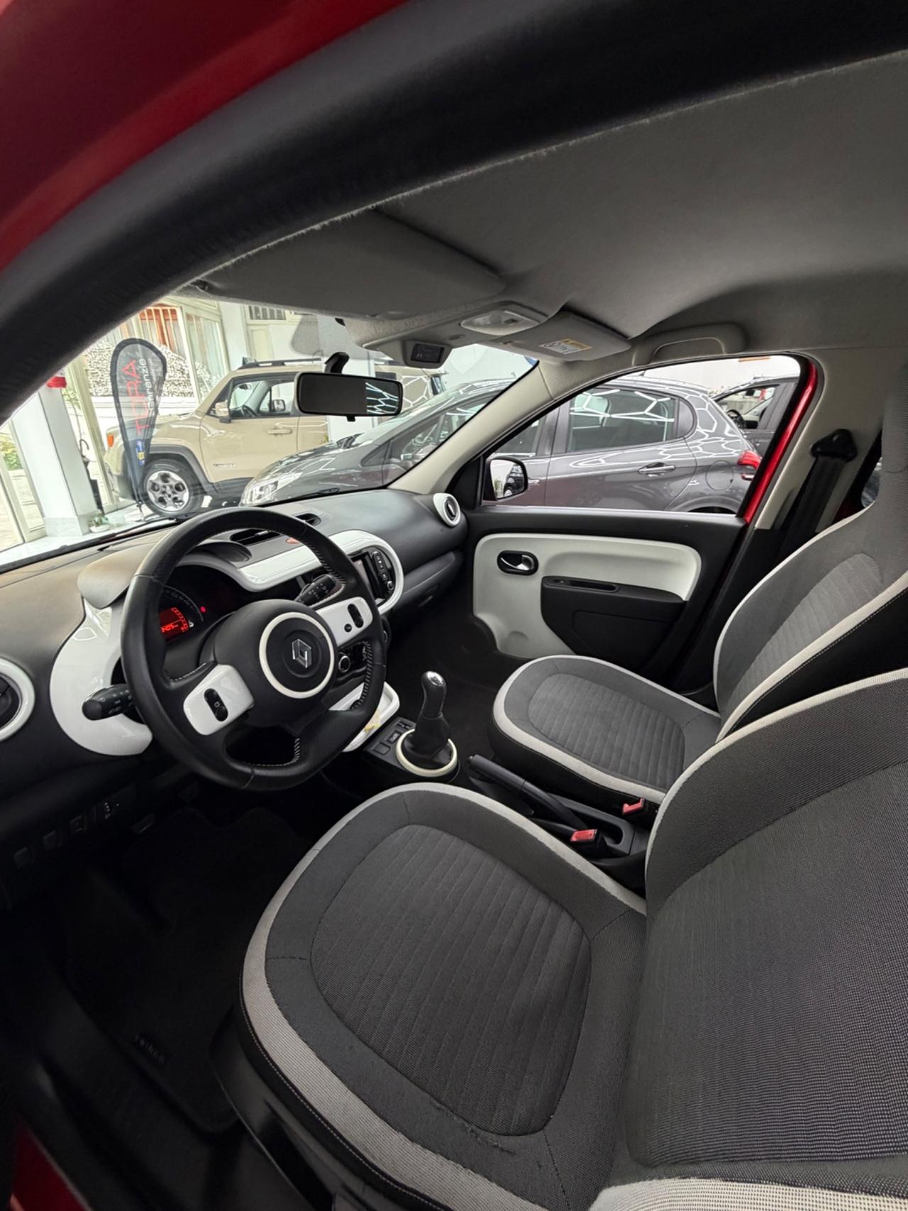 Renault Twingo SCe Lovely