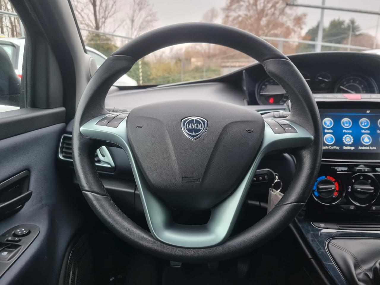 Lancia Ypsilon 1.0 FireFly 5 porte S&S Hybrid Gold Plus