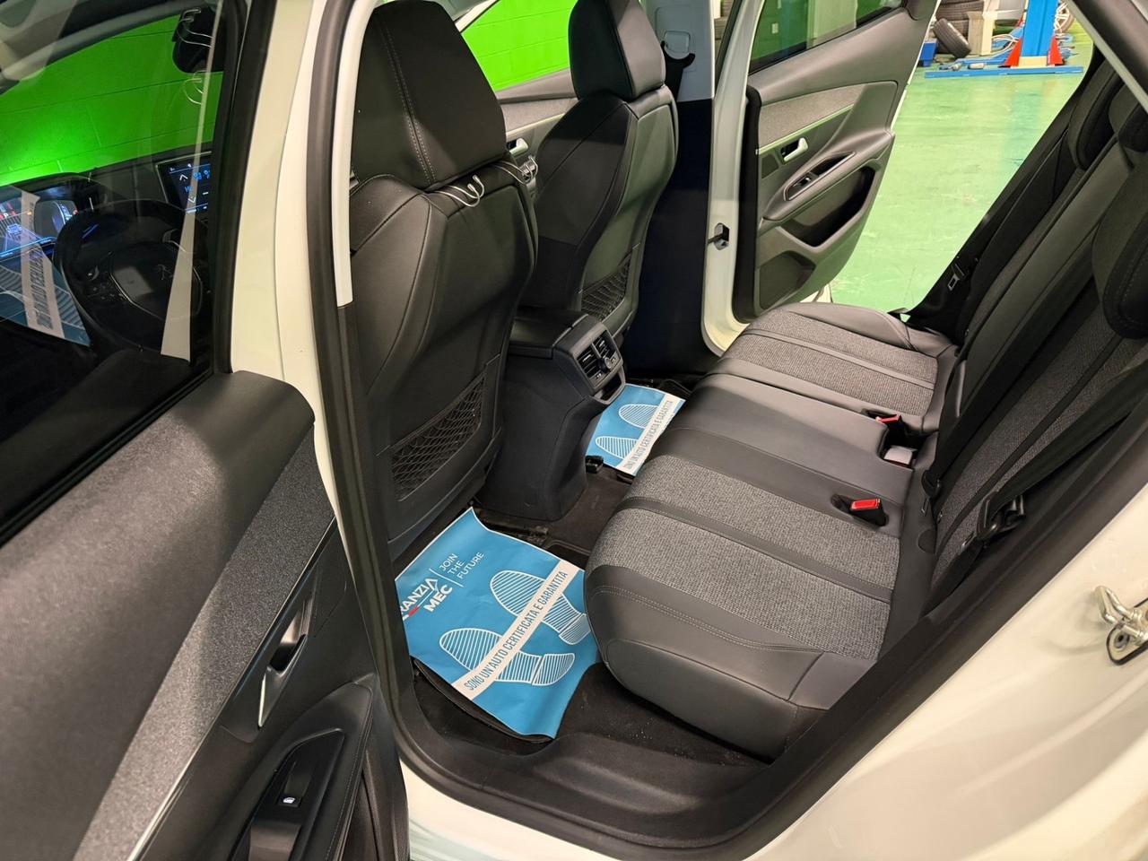 Peugeot 3008 PureTech Turbo 130 S&S EAT8 Allure