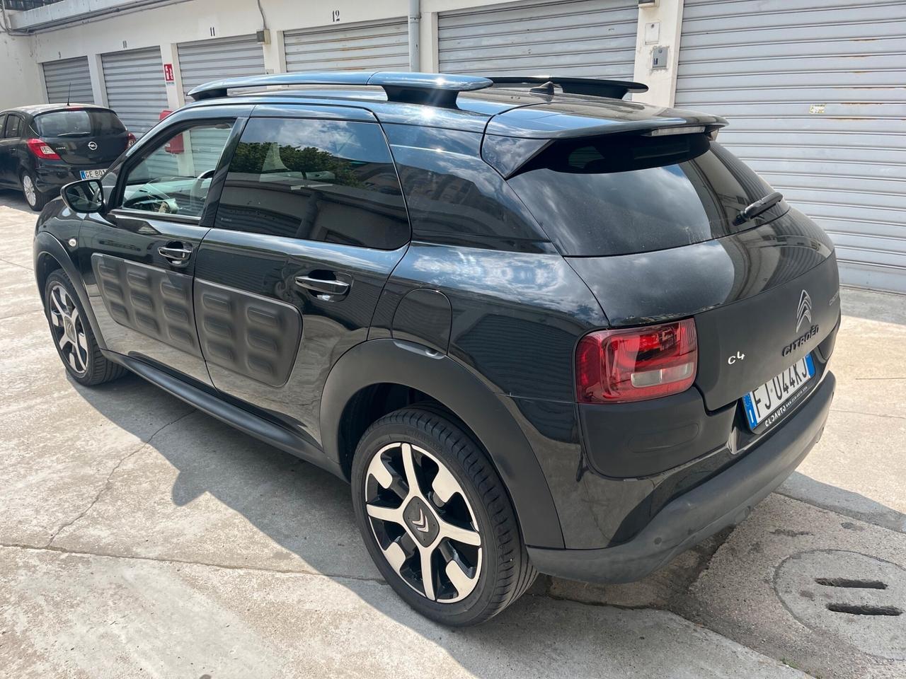 Citroen C4 Cactus PureTech 82 Shine