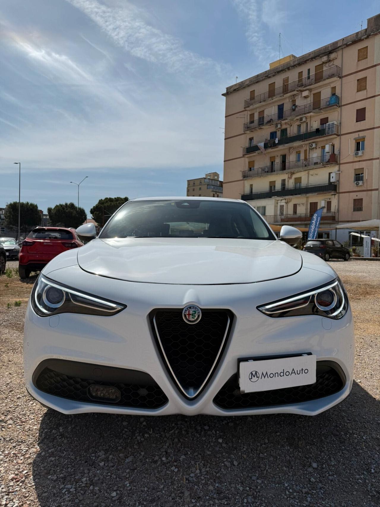 Alfa Romeo Stelvio 2.2 Turbodiesel 160 CV AT8 RWD Business