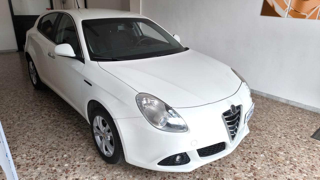 Alfa Romeo Giulietta 2.0 JTDm-2 140 CV Distinctive
