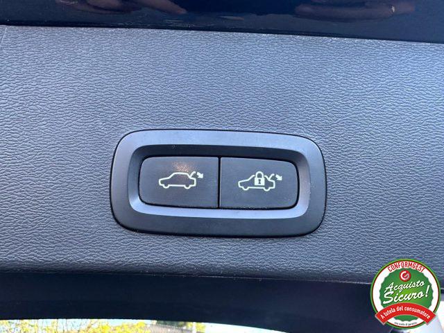 VOLVO XC40 T5 Recharge Plug-in Hybrid automatico Core