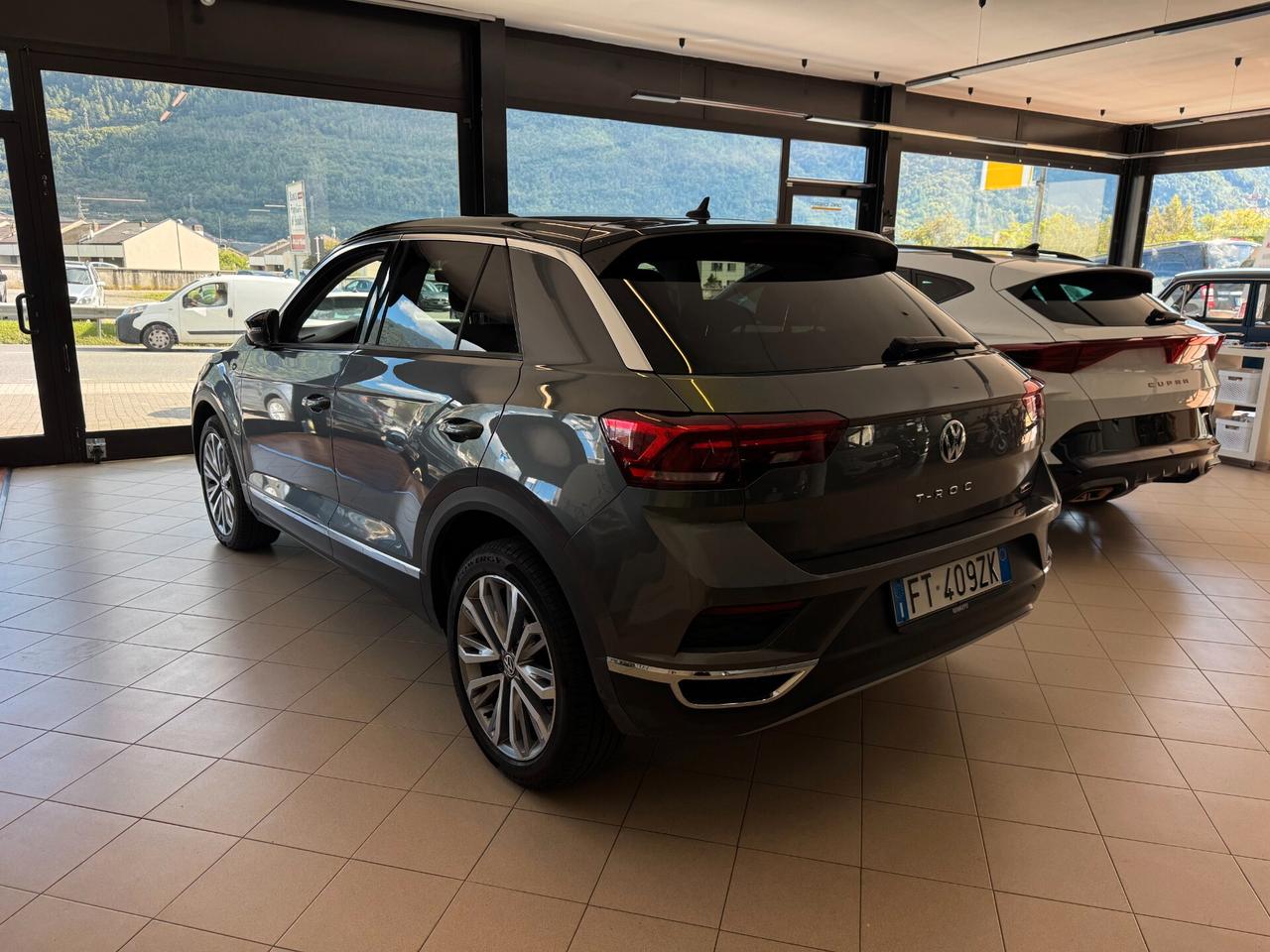 VOLKSWAGEN T-ROC 2.0cc 150CV TDI DSG 4MOTION