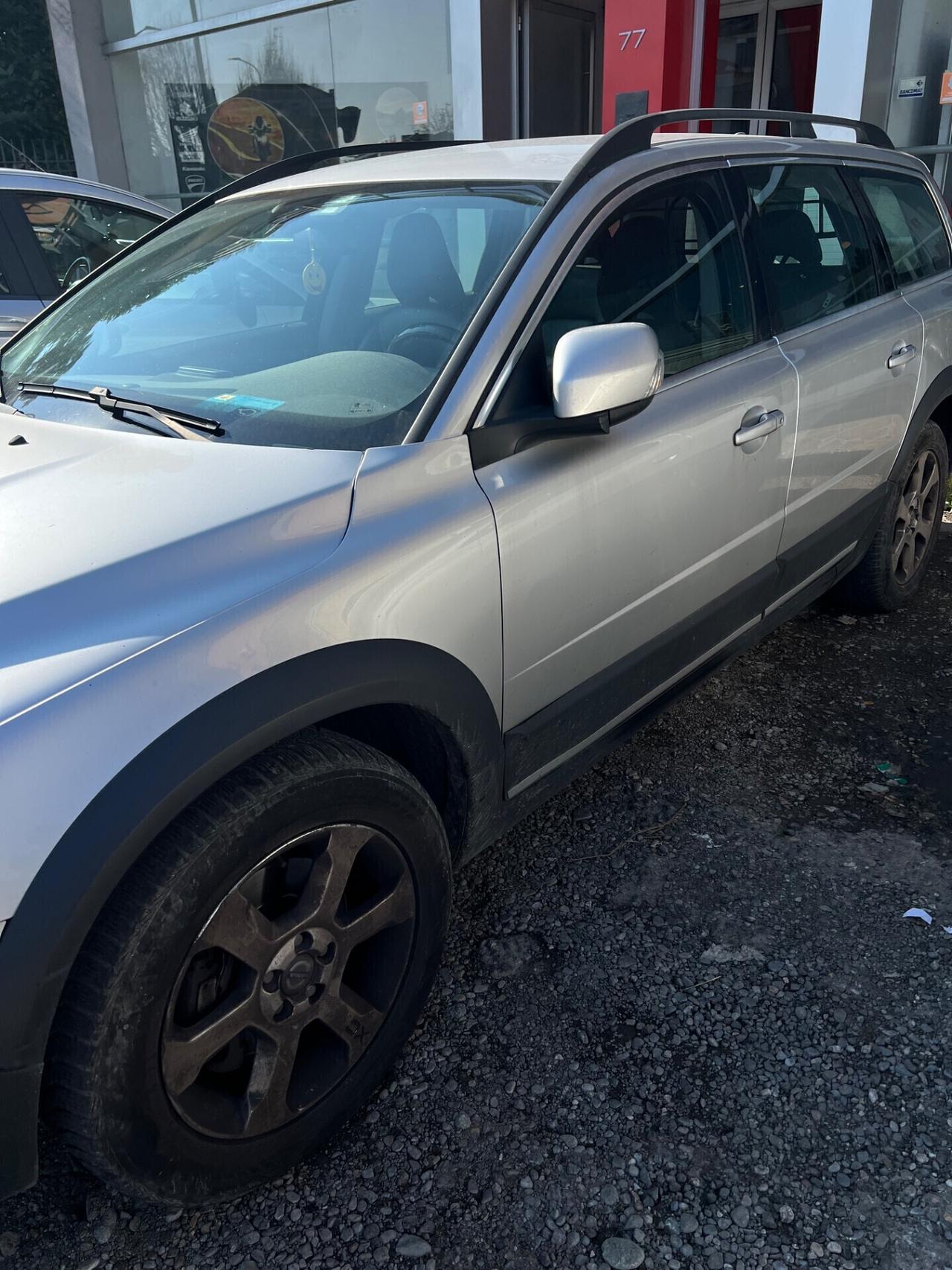 Volvo XC 70 XC70 D5 205 CV AWD Gancio traino