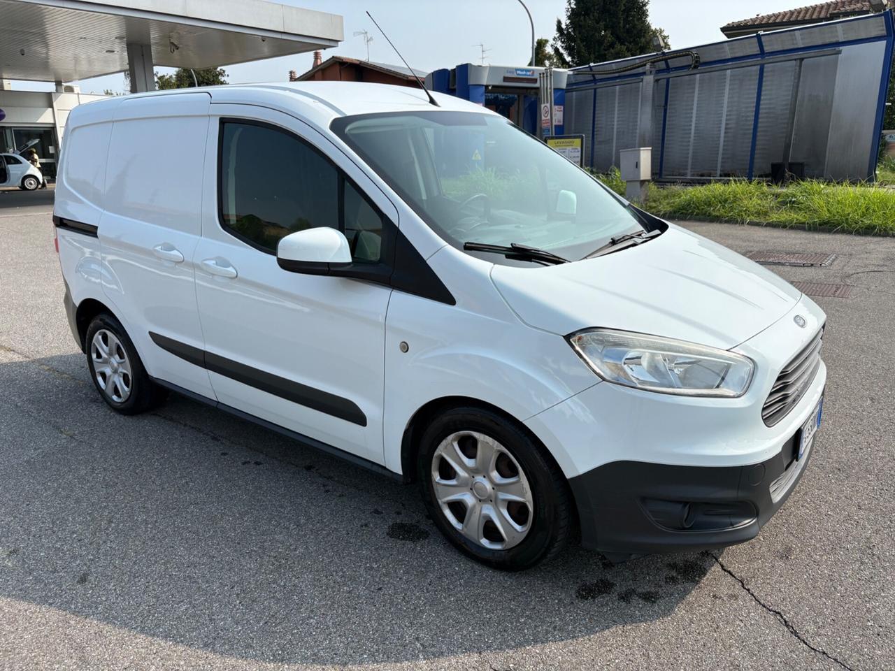 Ford Transit Courier *EURO6*