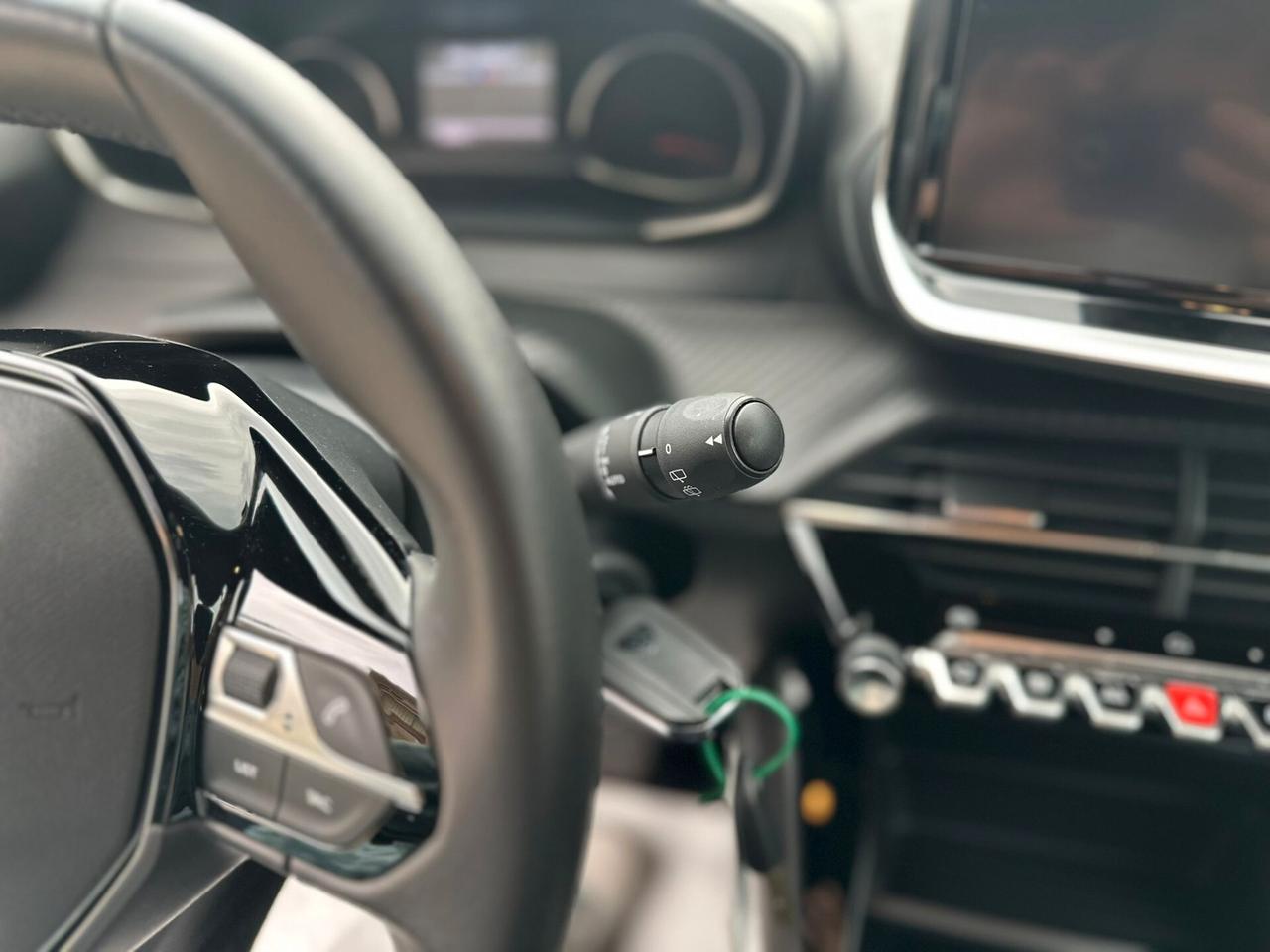 Peugeot 2008 PureTech 100 S&S Allure