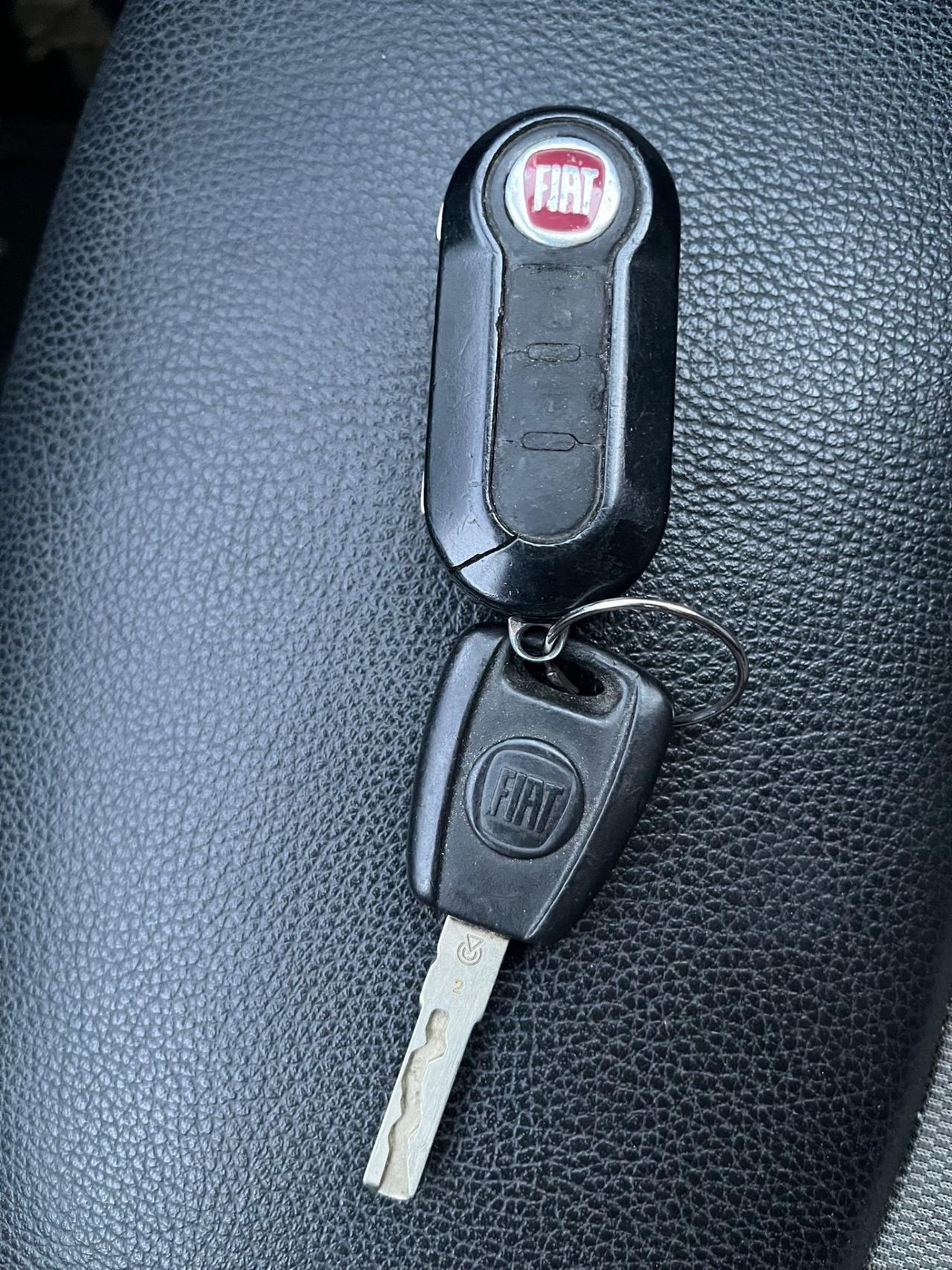 PACCHETTO FIAT 500, FORD FIESTA VERDE