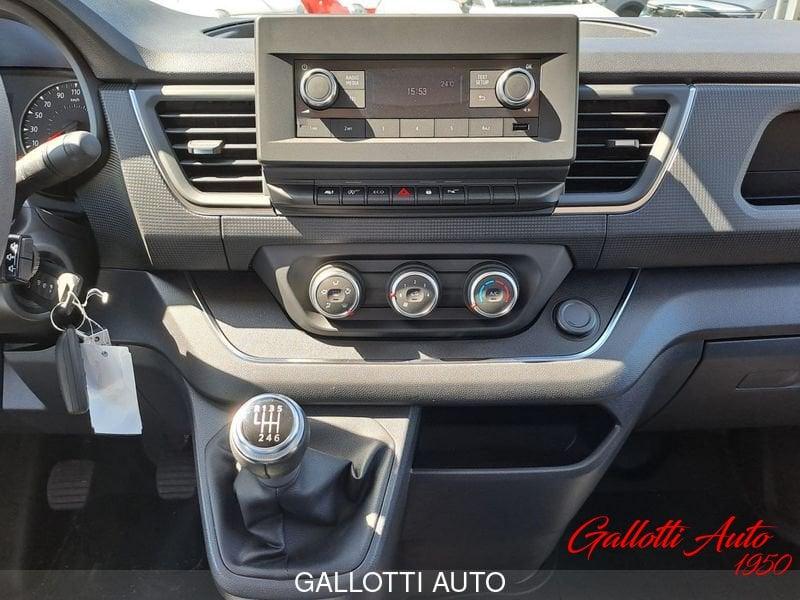 Nissan Primastar L1H1 Bus 8 POSTI+IVA