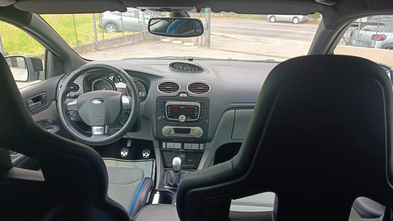 Ford Focus 2.5T (305CV) 3p. RS
