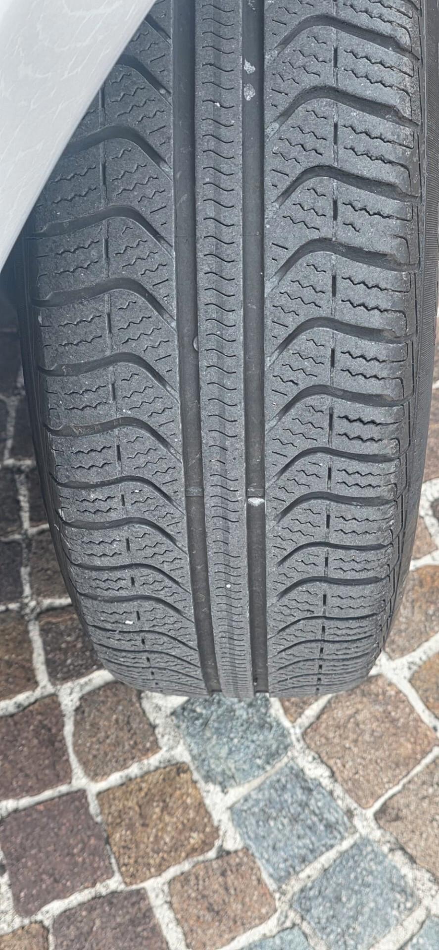 Volkswagen Golf 1.6 TDI DPF 5p. Highline