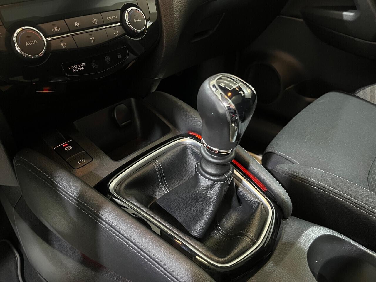 Nissan Qashqai 1.5 dCi N-Connecta