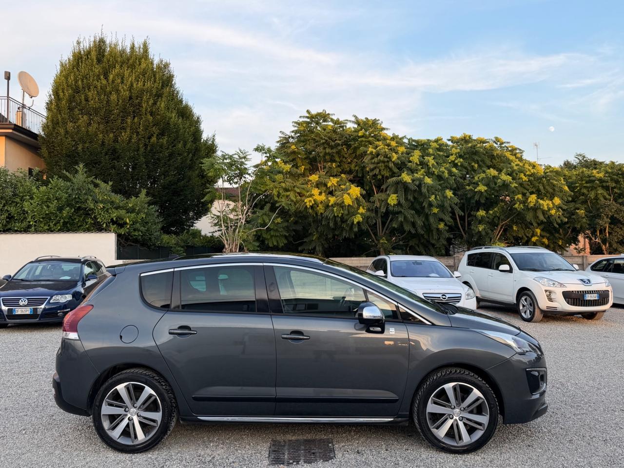 Peugeot 3008 2.0 HDi Diesel+HYbrid4