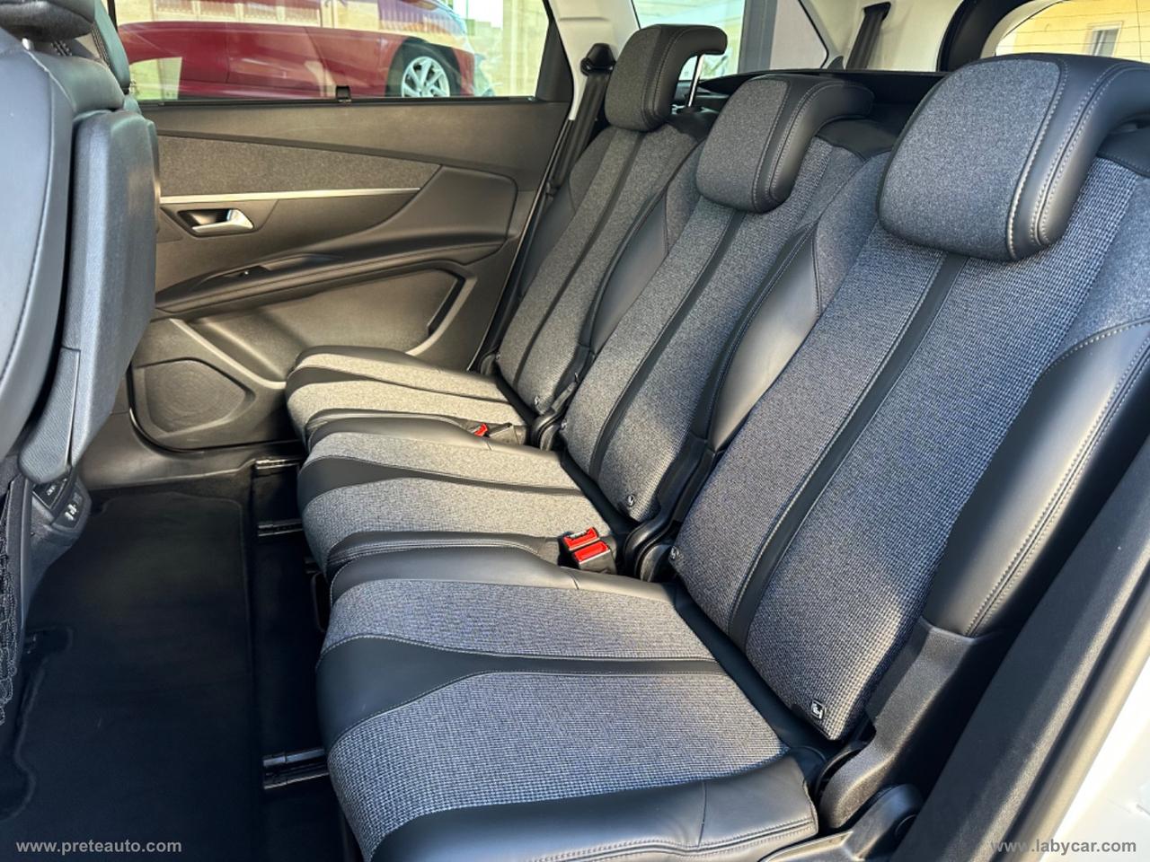 PEUGEOT 5008 BlueHDi 120 S&S EAT6 Allure