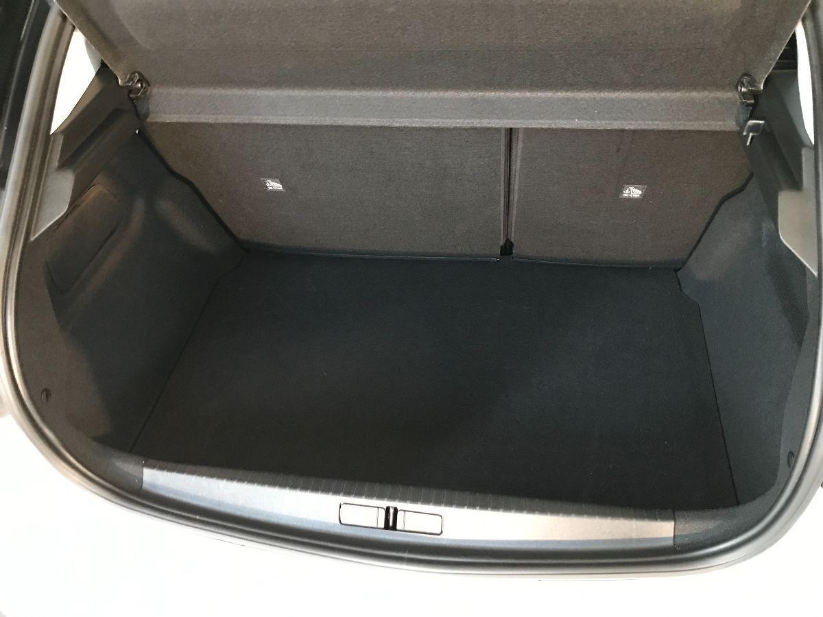 OPEL Corsa 1.5 D 100 CV Design & Tech