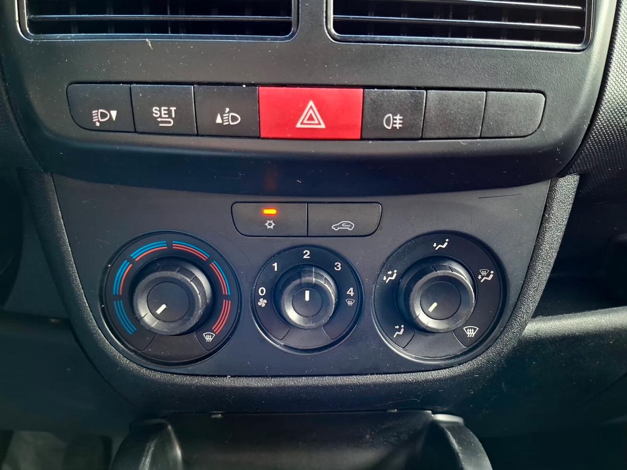 Opel Combo 1.6 CDTI 105cv EcoFLEX PL-TA Van Blitz 2018