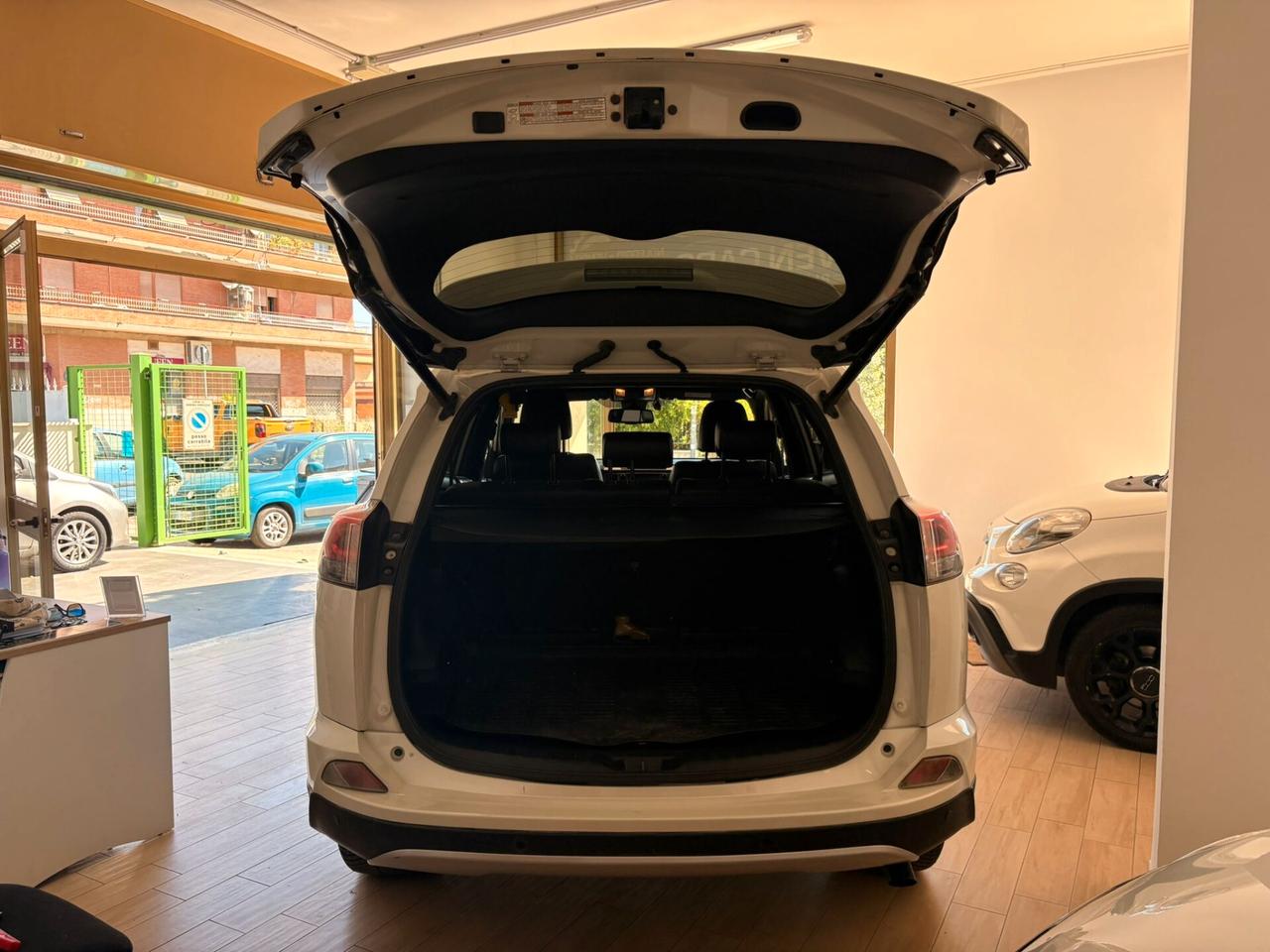 Toyota RAV 4 RAV4 2.5 Hybrid 2WD Style