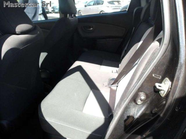TOYOTA Yaris Yaris III 5p 1.5h Business - FT376YH