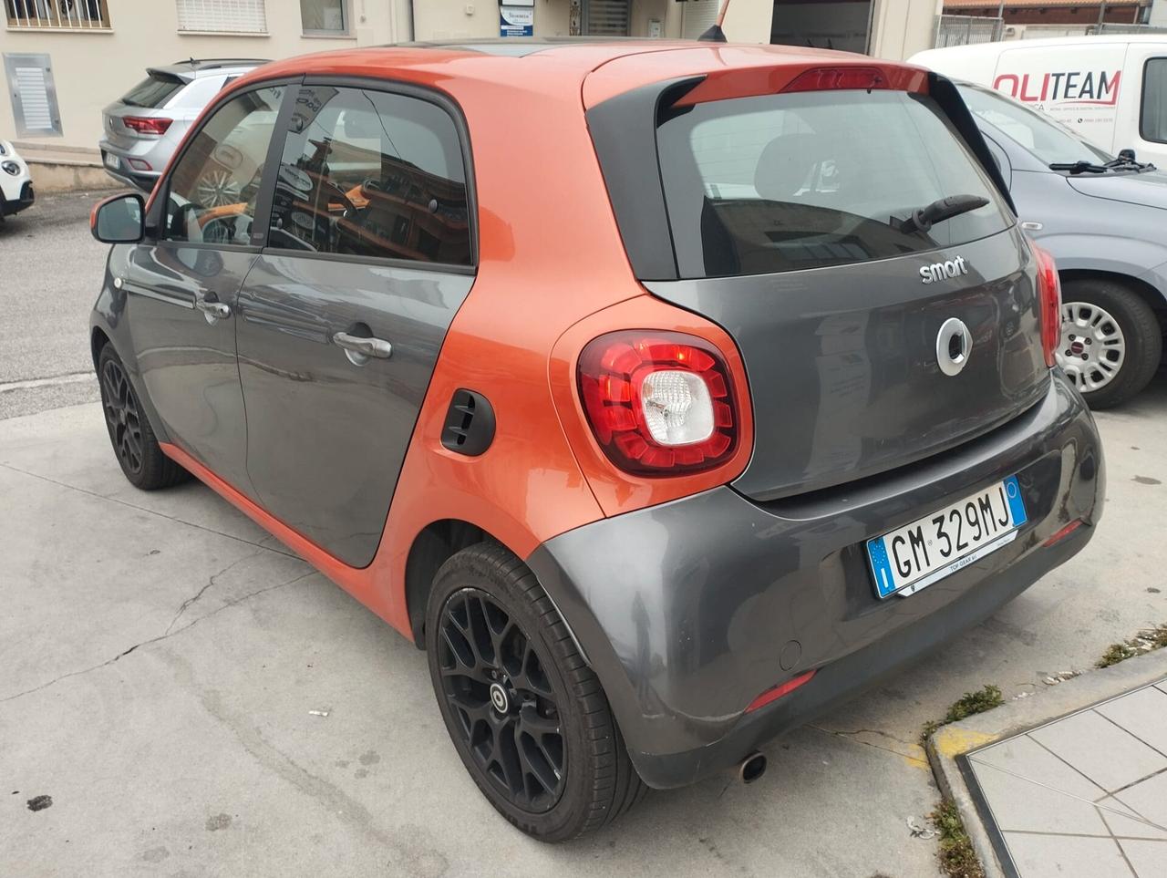 Smart ForFour 70 1.0 Youngster